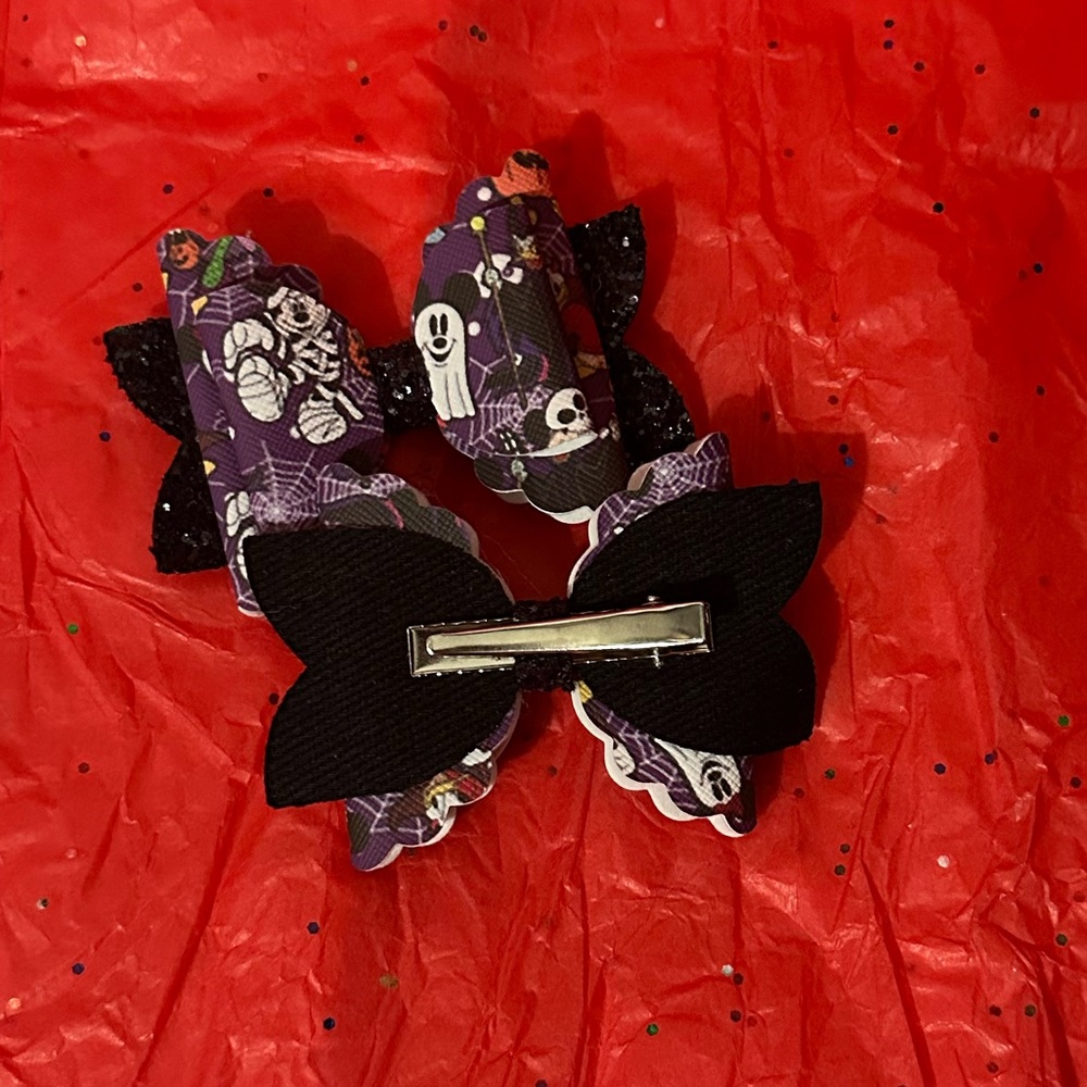 Bows - Picture 3 of 3
